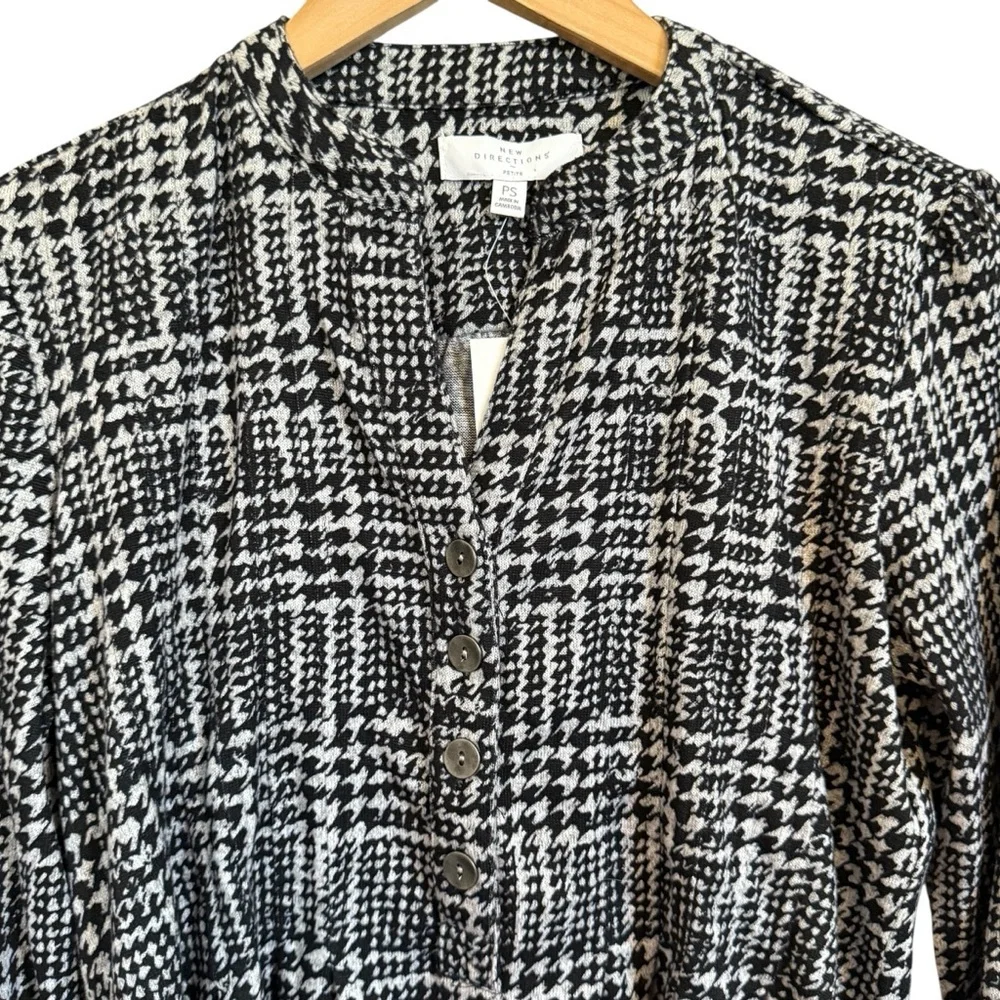 NEW DIRECTIONS NWT WOMEN’S SIZE PS ROLL TAB BLACK GRAY HOUNDSTOOTH 3/4 SLEEVE
